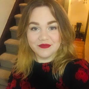 Meet your Posher, Kendra